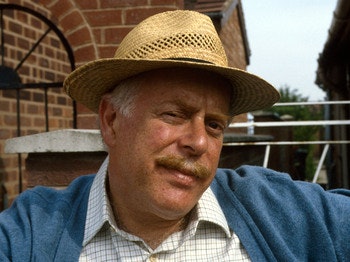 Clive Swift