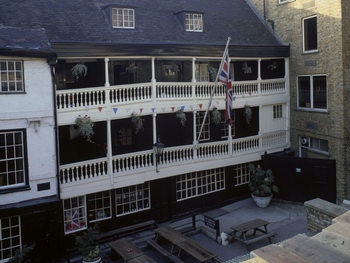 George Inn (National Trust)