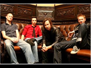 Sym-Choon artist photo