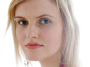 Laura Collins artist photo