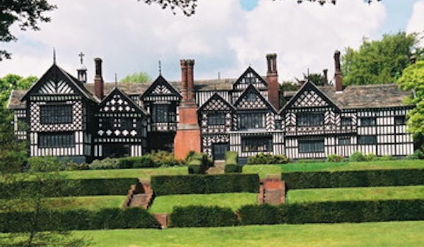 Figgy Pudding In Concert At Bramall Hall
