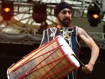 Johnny Kalsi artist photo