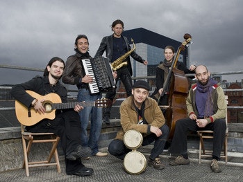 Alejandro Toledo & The Magic Tombolinos