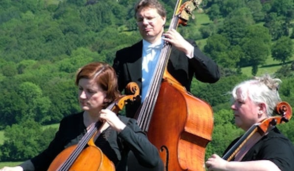 English String Orchestra, Harriet Mackenzie, Kenneth Woods 