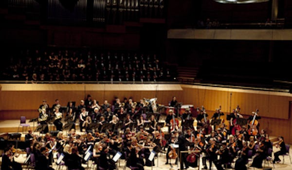Chetham's Symphony Orchestra, Oliver Burrow, Stephen Threlfall 