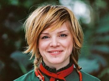 Wallis Bird artist photo