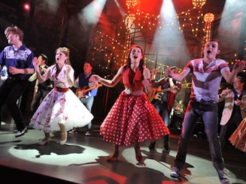 Dreamboats & Petticoats - The Musical (Touring) picture