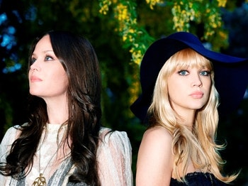 the pierces        
        <figure class=