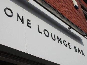 One Lounge Bar