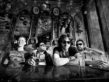 Deadbeat Darling artist photo