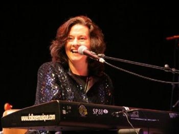 Linda Gail Lewis