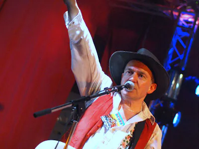 Picture of The Robin Bibi Band
