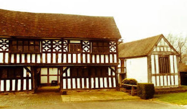 Ghost Hunt At The Manor House, West Bromwich 