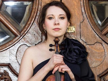Anna Ovsyanikova artist photo