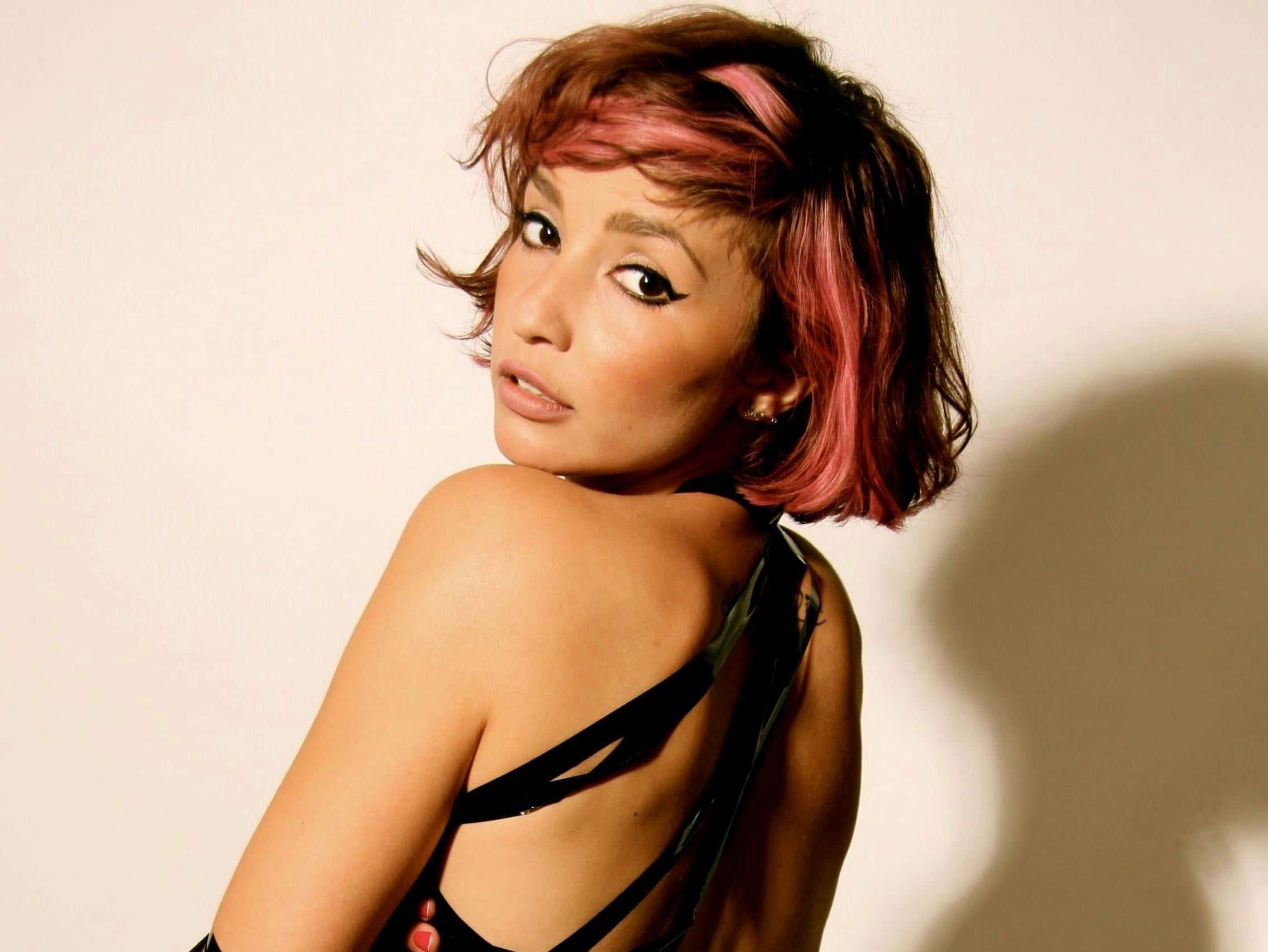 Rosie Vanier tour dates & tickets 2024 Ents24