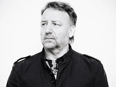 Picture of Peter Hook