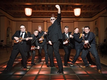 Everly Pregnant Brothers picture