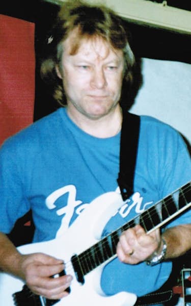 Alan Warner Appearing With The R & R Band