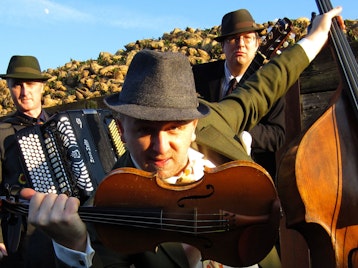 New Budapest Café Orchestra picture