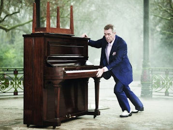 Hugh Laurie artist photo