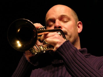 Damon Brown artist photo