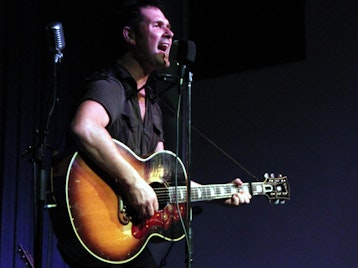 Brian Houston picture