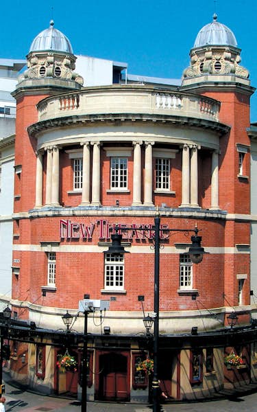 The Reduced Height Theatre Company, Warwick Davis