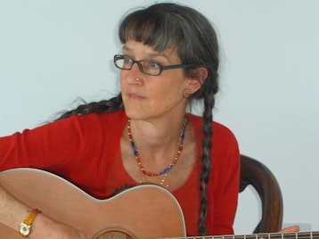 Nicola Clark artist photo