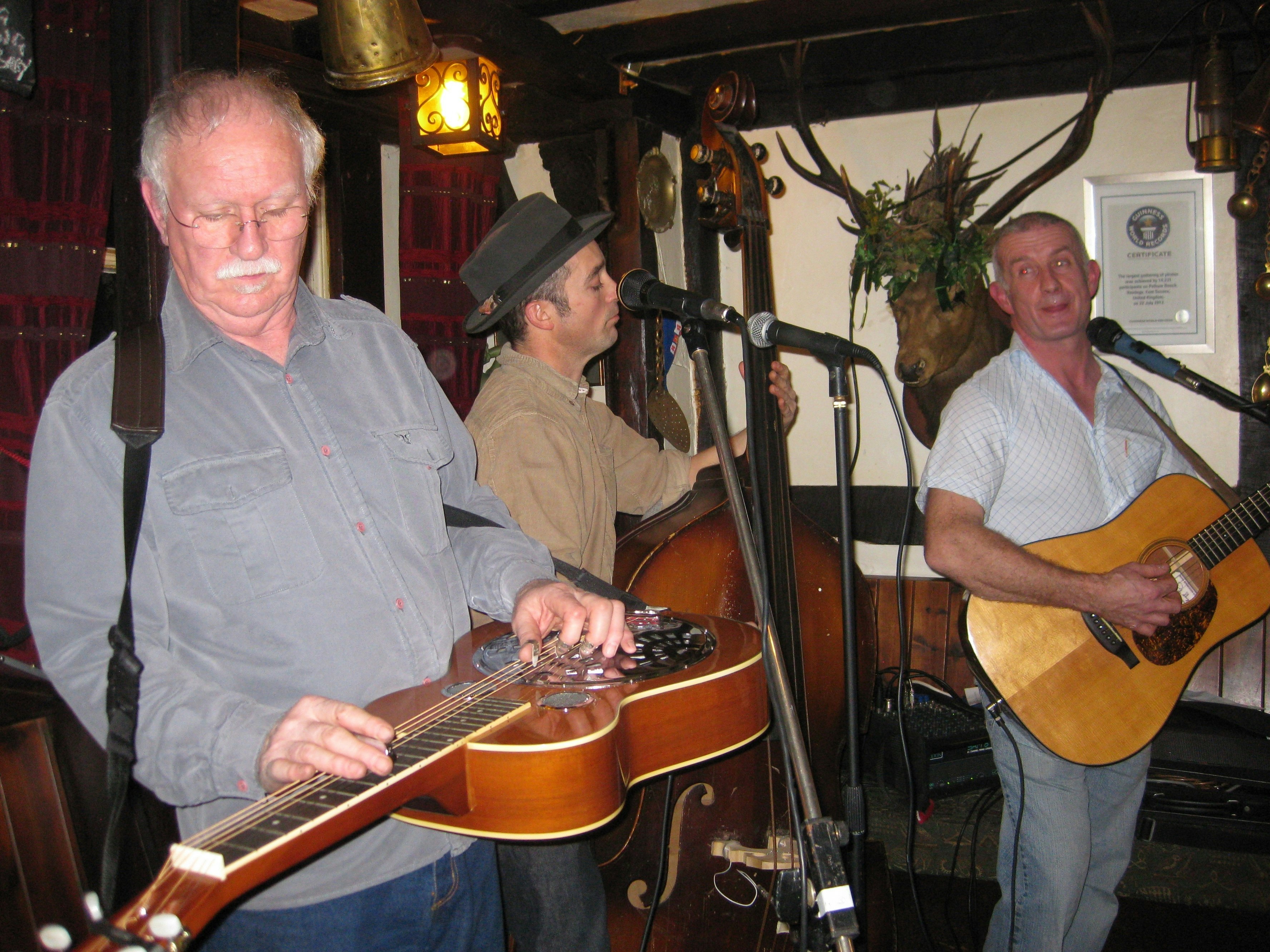 Elijah Blue tour dates &amp; tickets 2025 Ents24