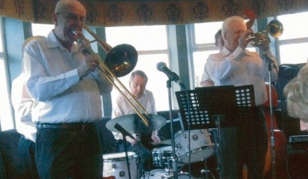 Mike Byrne's Thameside Seven Jazz Band