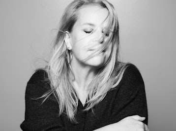 Mary Chapin Carpenter artist photo