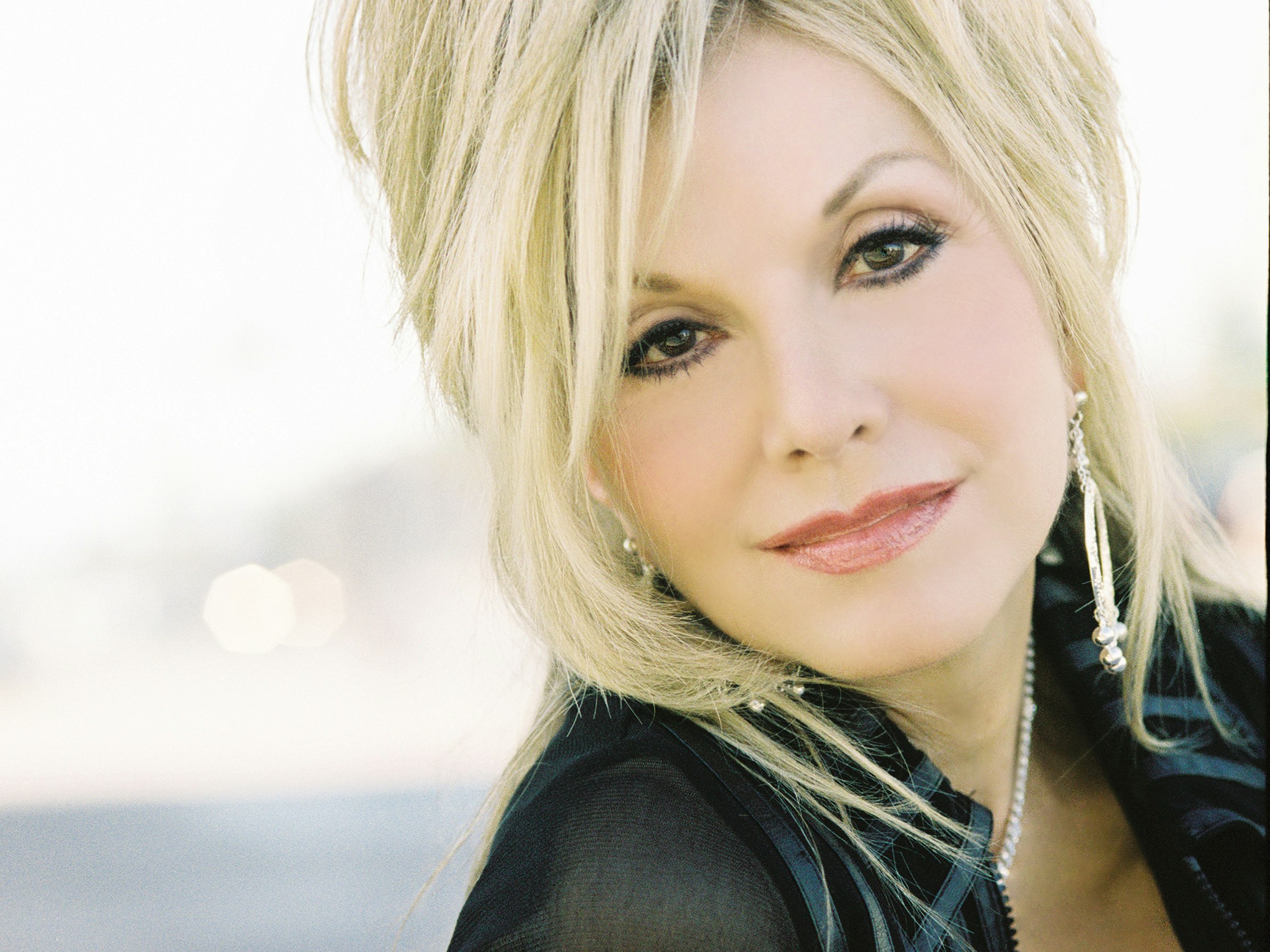 stella parton stella parton