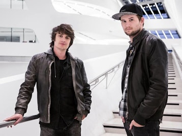 Camo & Krooked artist photo