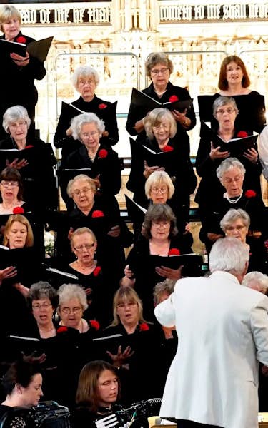 Hertford Choral Society (HCS)