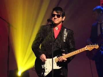 Barry Steele as Roy Orbison (Touring) artist photo