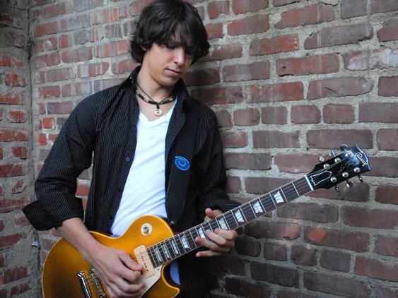 Picture of Davy Knowles