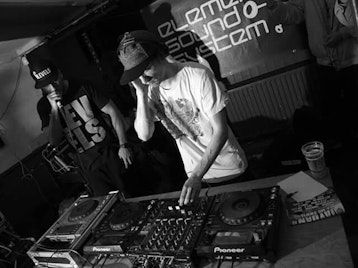 Smithy artist photo