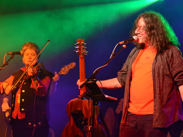 Picture of Duncan McFarlane, Anne Brivonese