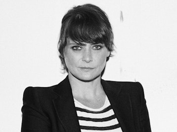 Sophie Barker artist photo