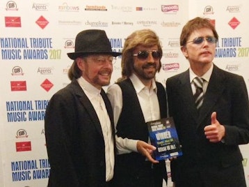 'Bee Gees' Tribute Show And 70s & 80s Disco: Stayin' Alive picture