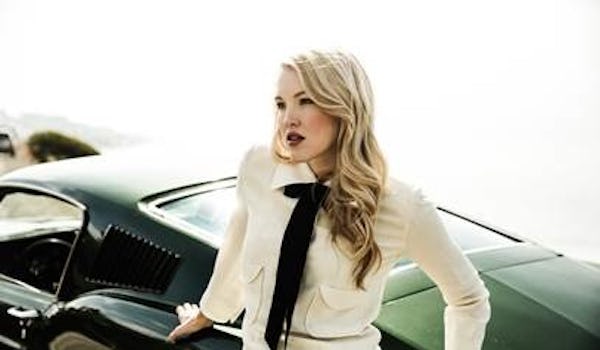 Ashley Campbell Plays Something Lovely