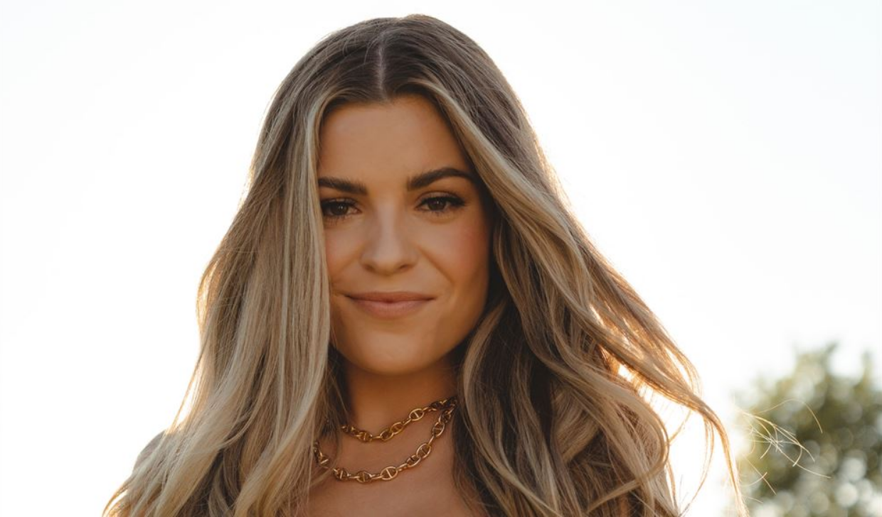 Tenille Arts tour dates & tickets 2024 Ents24