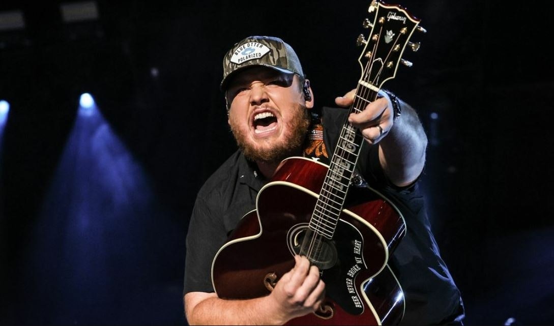 Luke Combs tour dates & tickets 2025 Ents24
