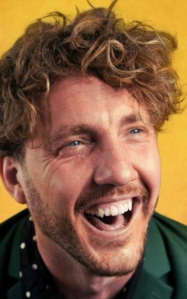Seann Walsh: Back From The Bed
