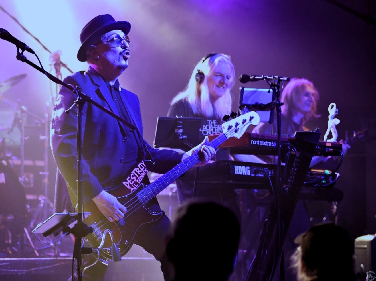 Lifesigns appearing at this event