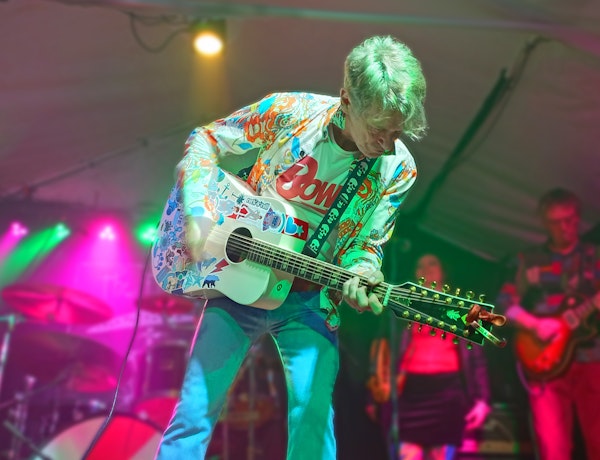 Moonage - The Best Of Bowie Tribute