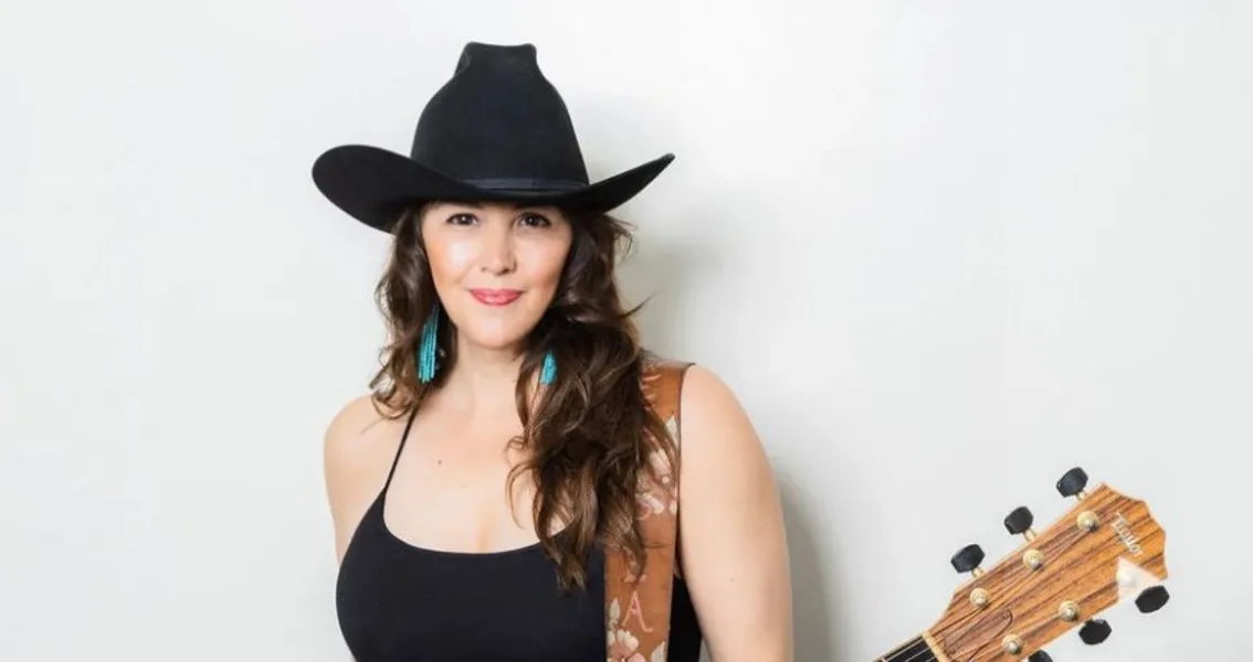 Picture of Sara Petite