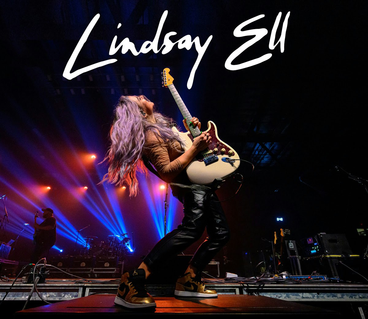 Lindsay Ell appearing at this event