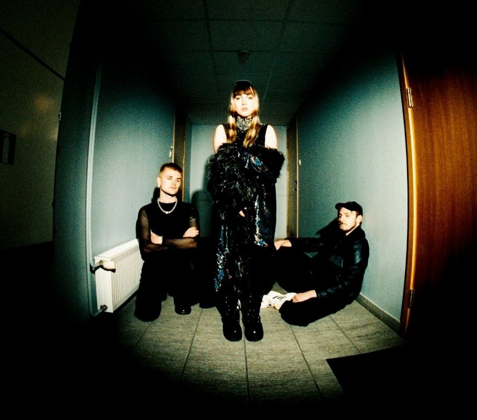 Night Tapes appearing at this event