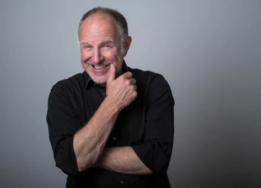 Picture of Simon Evans